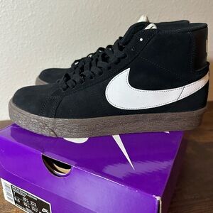 Nike SB Blazer Mid